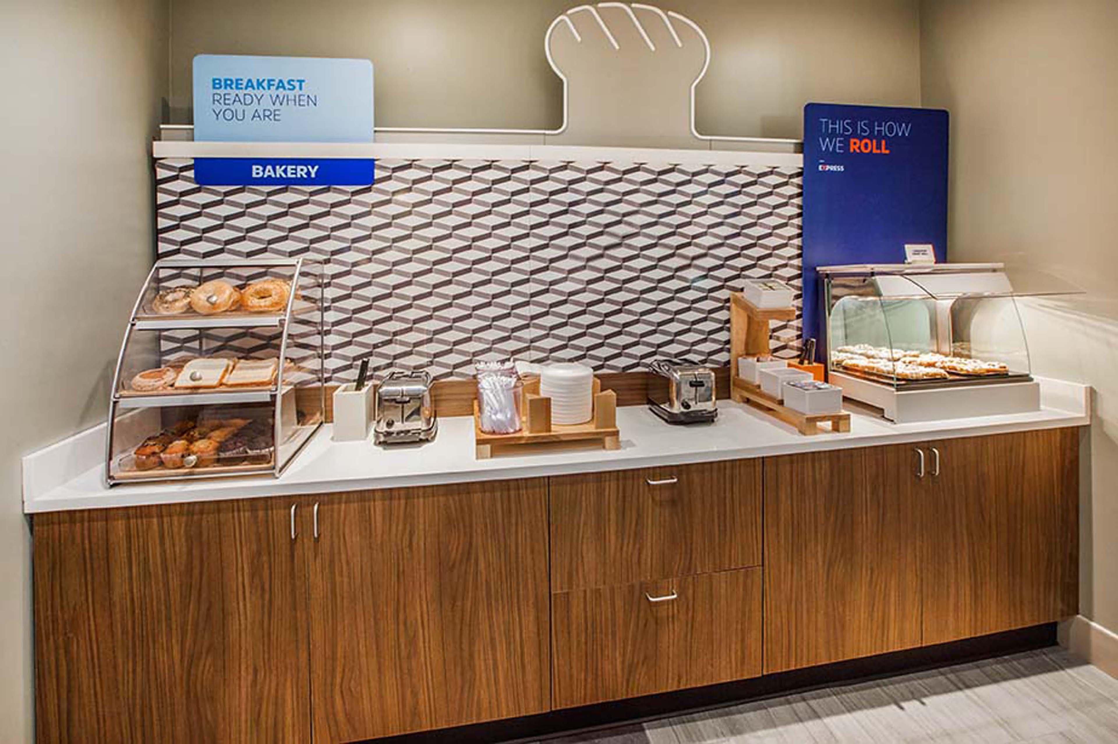 Holiday Inn Express Hotel & Suites Franklin By Ihg Exteriör bild